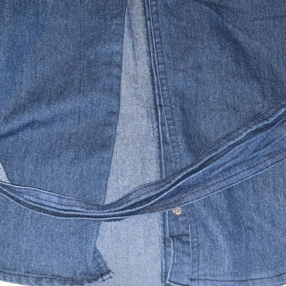 Denim Blue Womens Button Down Jean Shirt Fitted Western Style - Picture 10 of 13